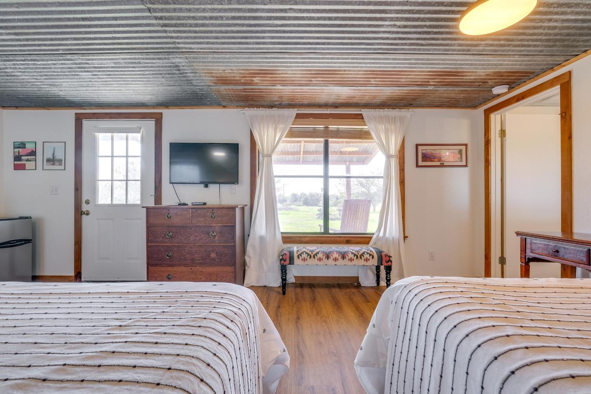 Delightful Carmine Studio On Farm Near Round Top! Exteriér fotografie